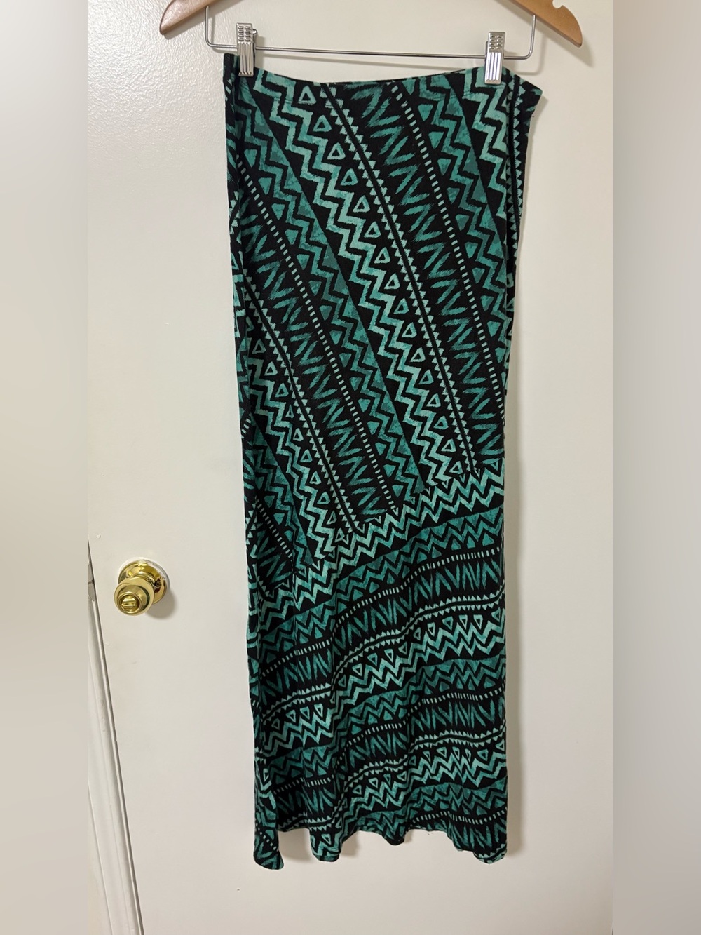 Matty M Teal and Black Geometric Print Maxi Skirt